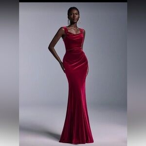 Elegant Velvet Maxi Dress in Deep Red